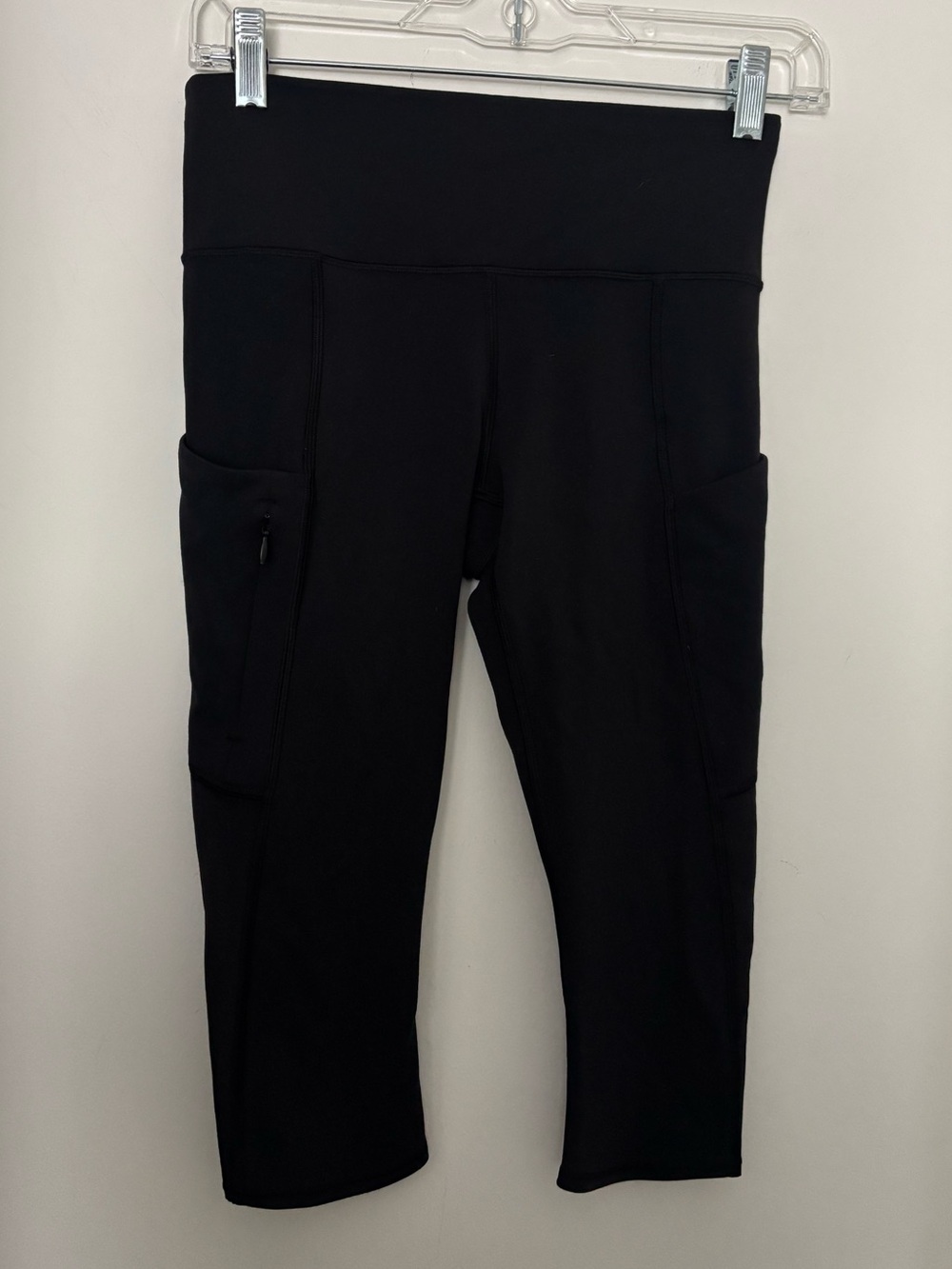 Athleta Black High-Rise Capri with Deep Side Pockets